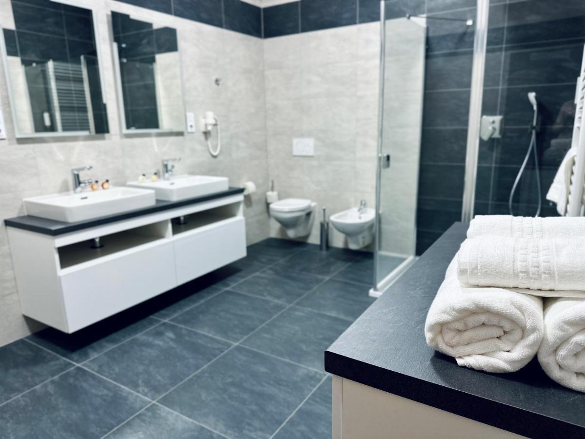 Anpela Hotell Rýmařov Eksteriør bilde