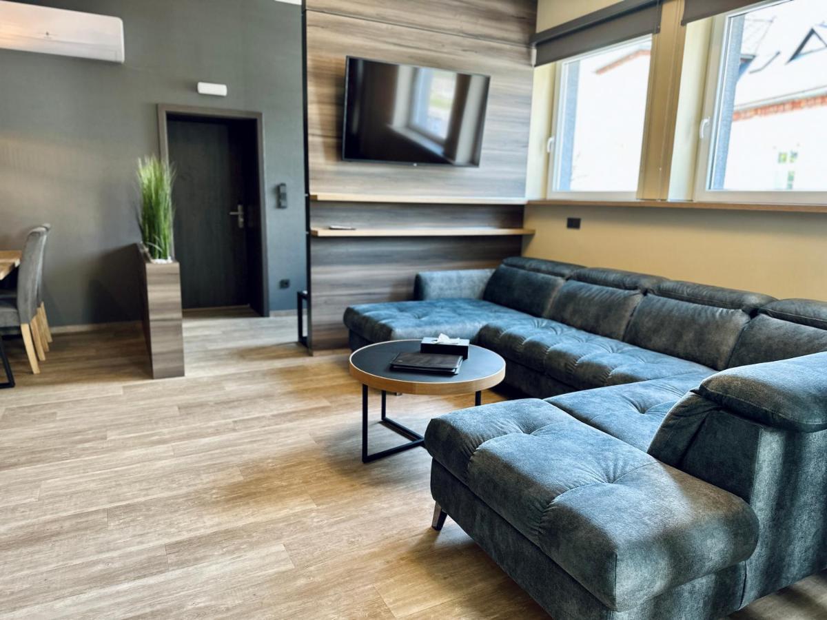 Anpela Hotell Rýmařov Eksteriør bilde