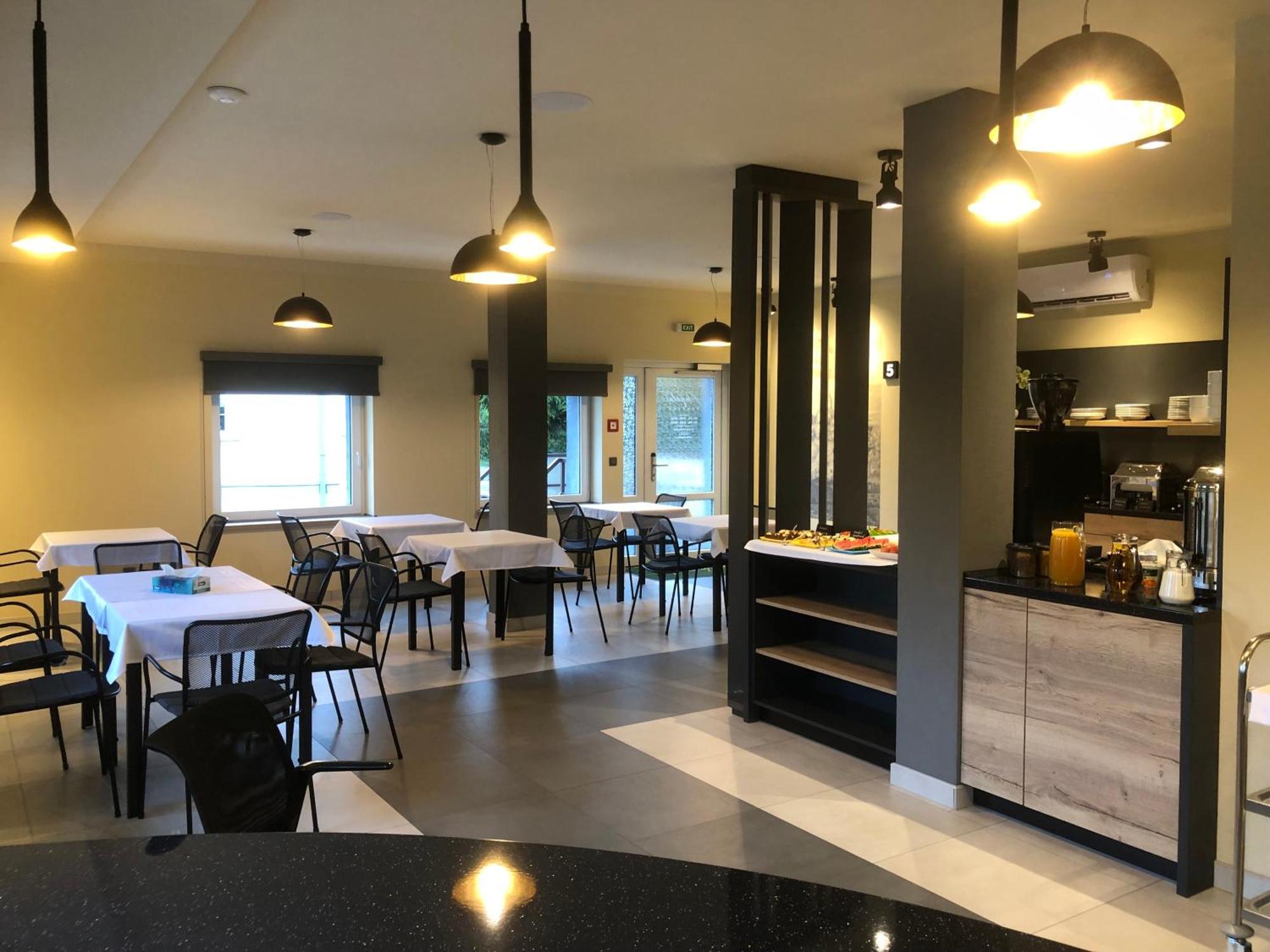 Anpela Hotell Rýmařov Eksteriør bilde